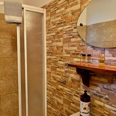 Guest house Iaspis *