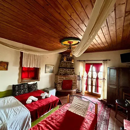 Iaspis Guest house *