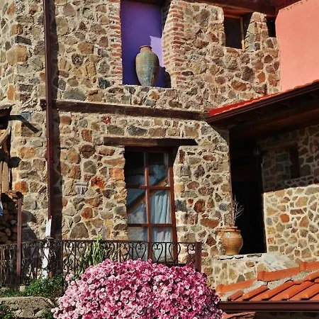 Iaspis Guest house