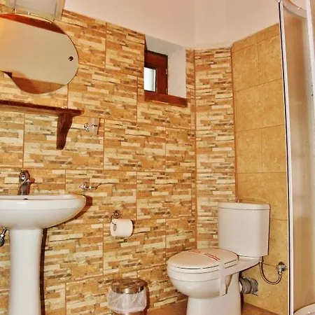 Iaspis Guest house