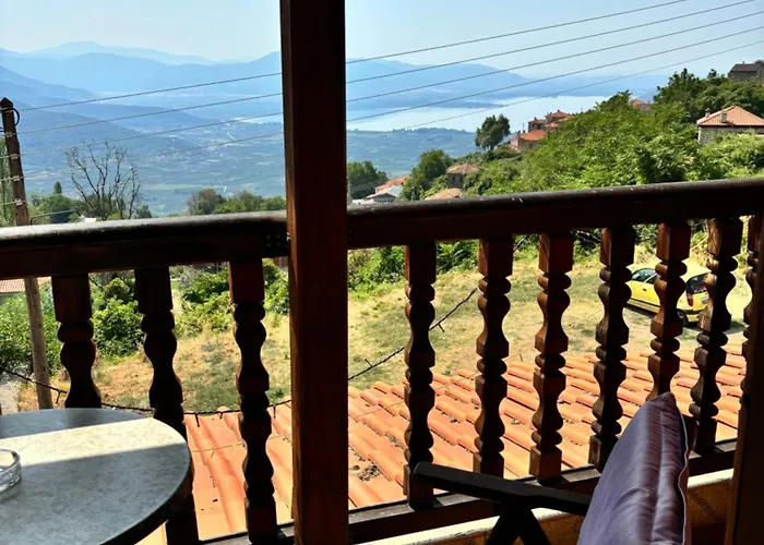 'ιασπις Πανσιόν Καστοριά